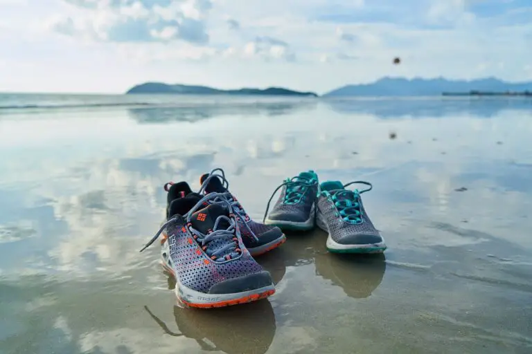 Best Beach Shoes to Keep Sand Out | Beach Walking Shoes.